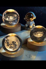 3D Crystal Ball Light, Glowing Planet Crystal Ball Lamp, Warm Bedside Light, Luminous Decor Atmosphere Light, Wood Base Fantasy Decor Crystal Ball, Universe Series Crystal Ball, LED Base Astronomy Night Light for Home Decor